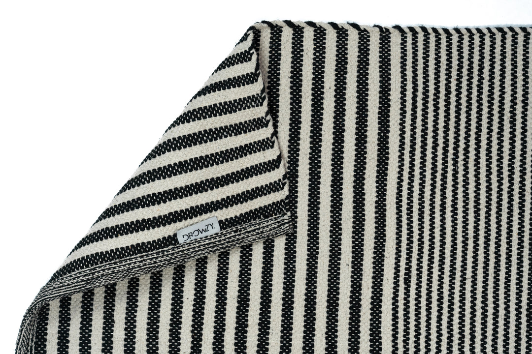 "Black Stripes" - 50x80 - Mat