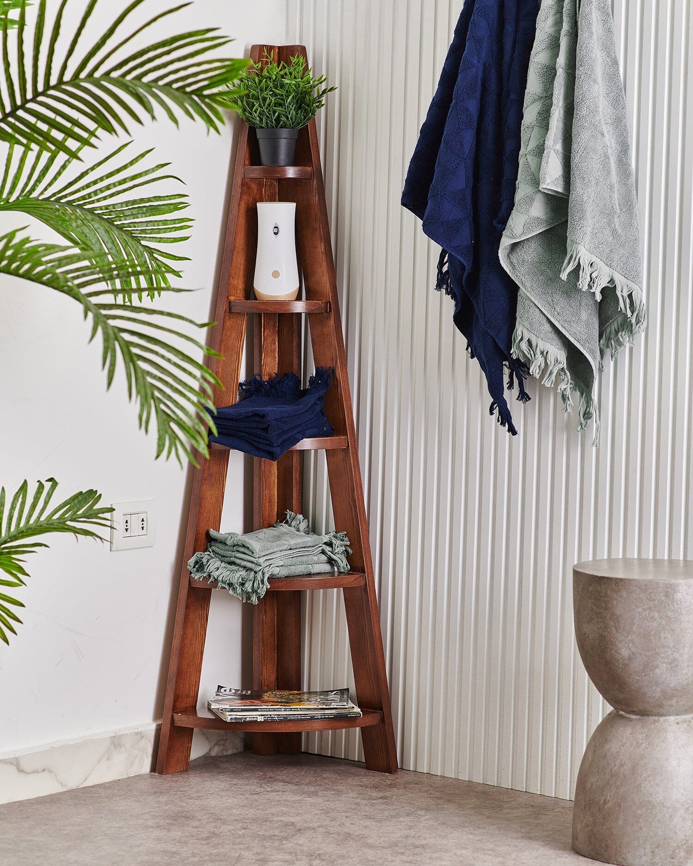 "Corner-S" - Shelving Unit
