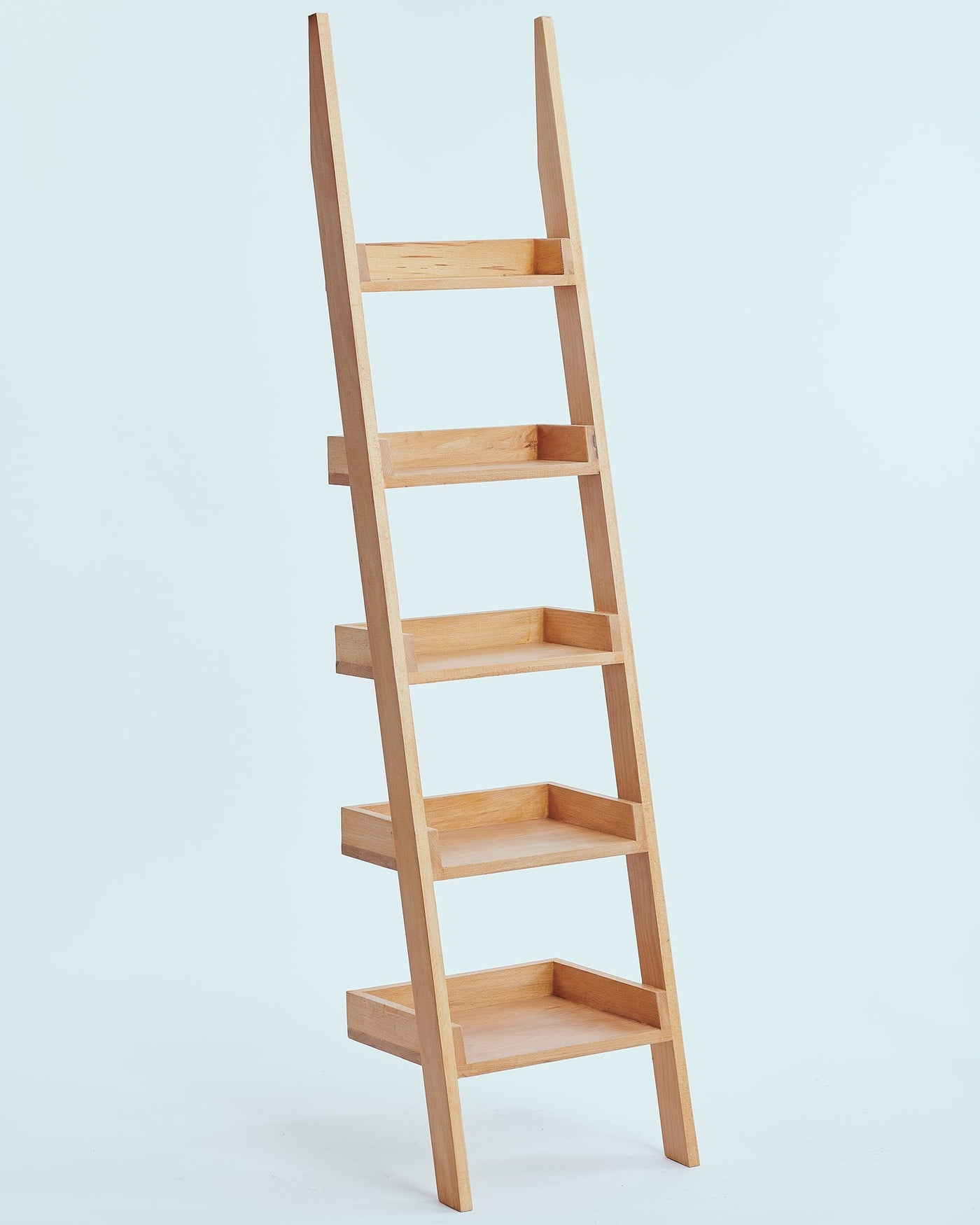 "Leaning-L" - Shelving Unit