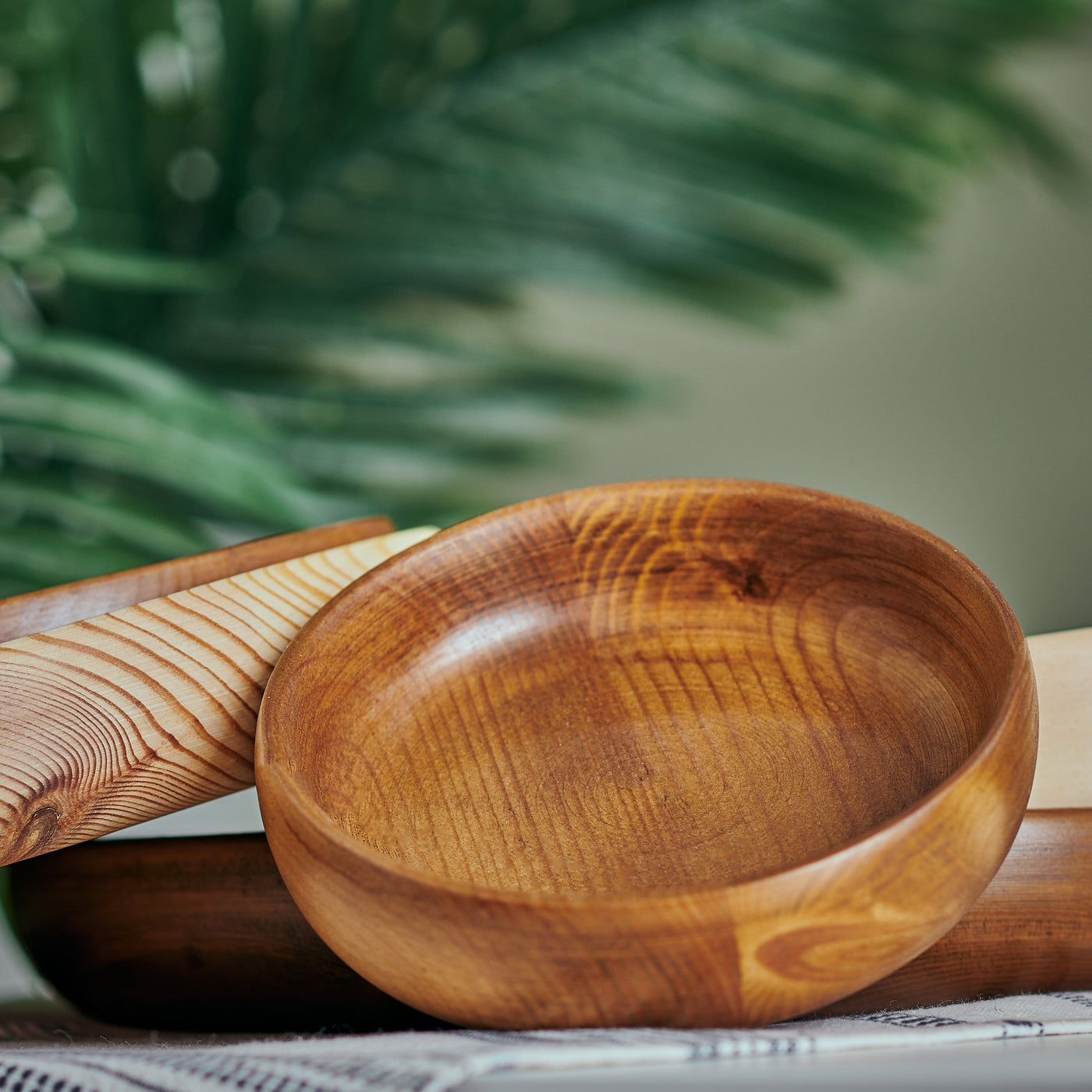 Nut "Frisbee" - Wooden Bowl